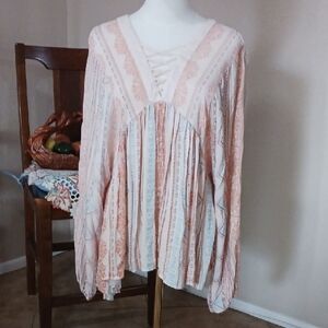 Nostalgia Lace-Up Boho Blouse - Peach and White